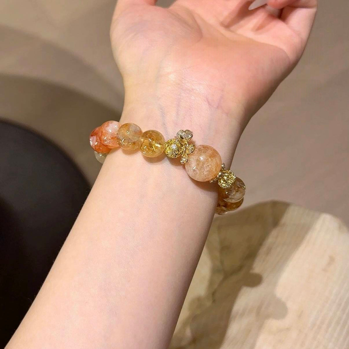 黄塔晶红胶花兔毛随型手串
