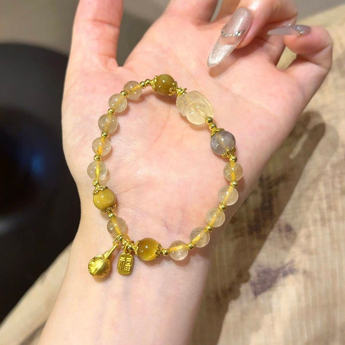 金发晶金虎眼貔貅手串