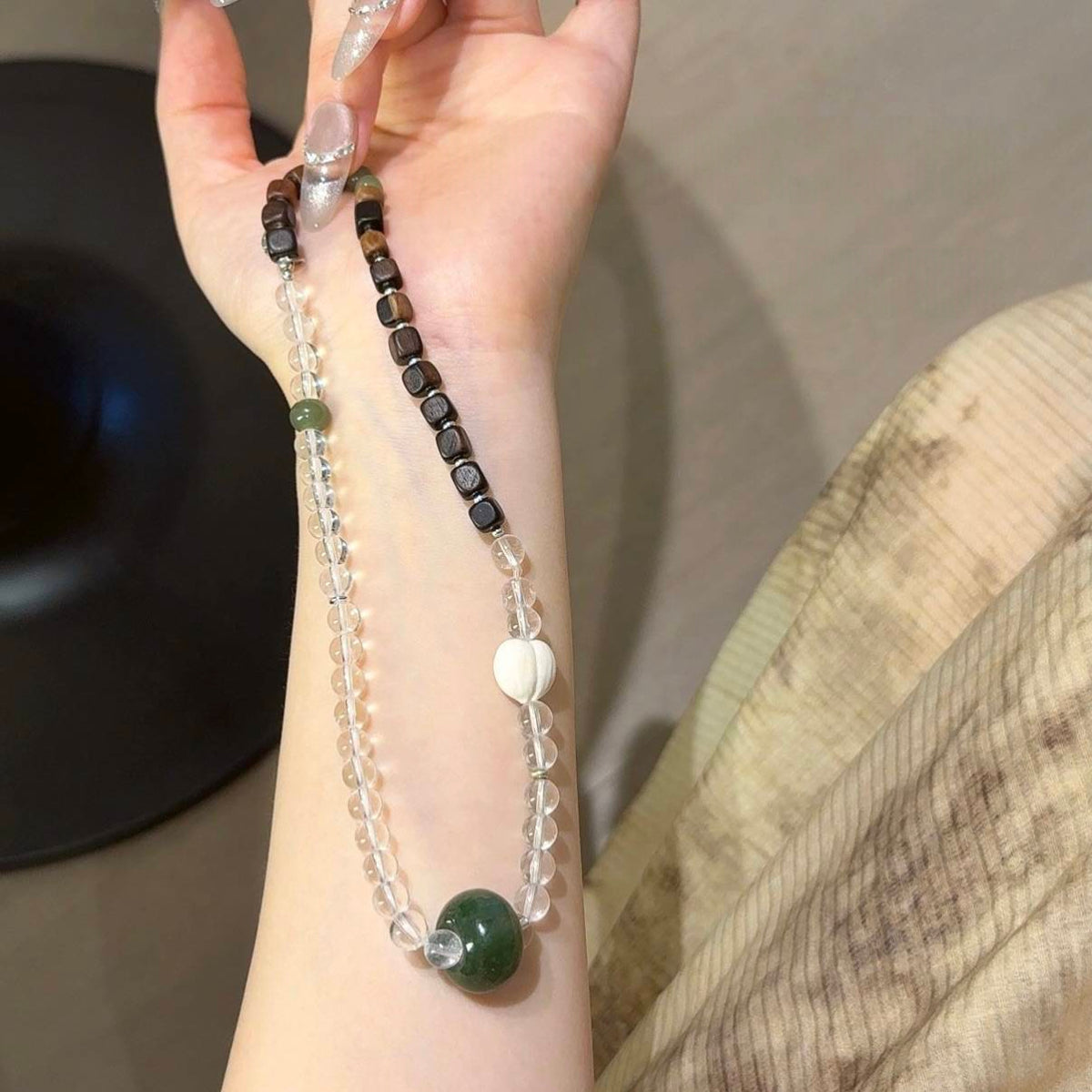 白水晶沉香碧玉多圈
