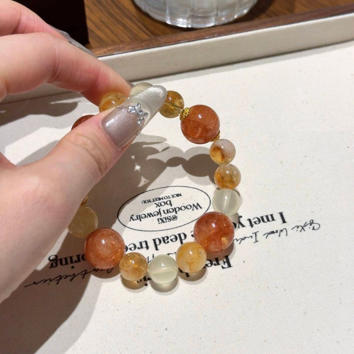 胶花黄塔晶手串