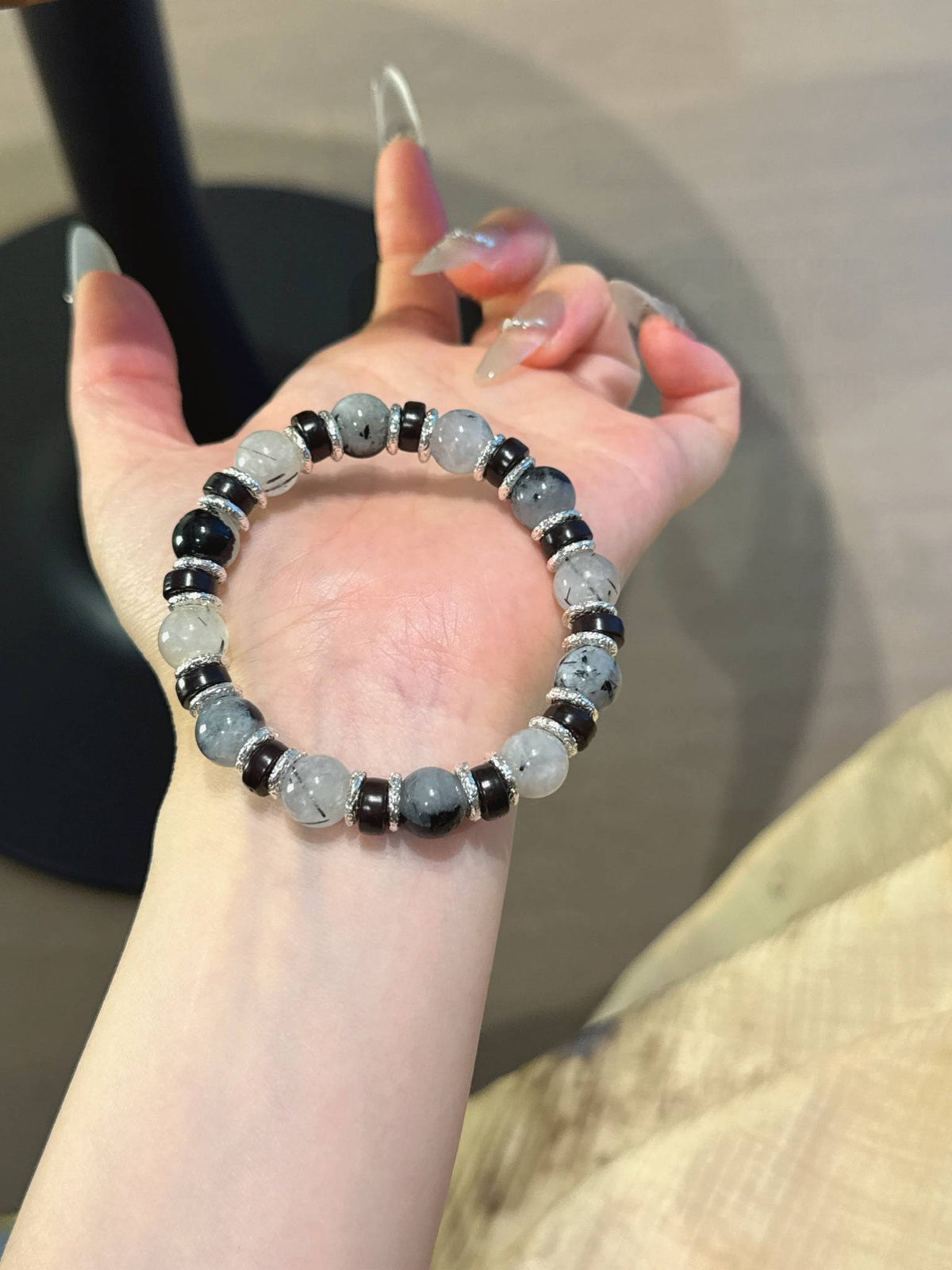 闪灵黑碧玺手串