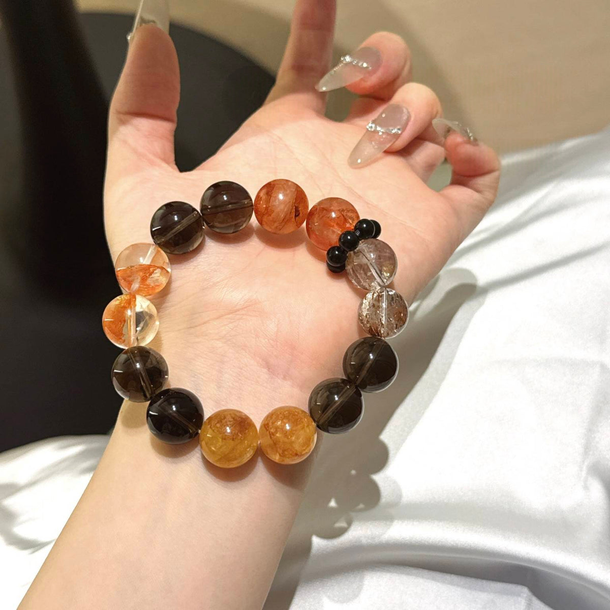 黑金超红胶花黄胶花手串